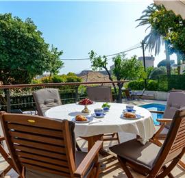 4 Bedroom Villa with Pool in Dubrovnik City, sleeps 8